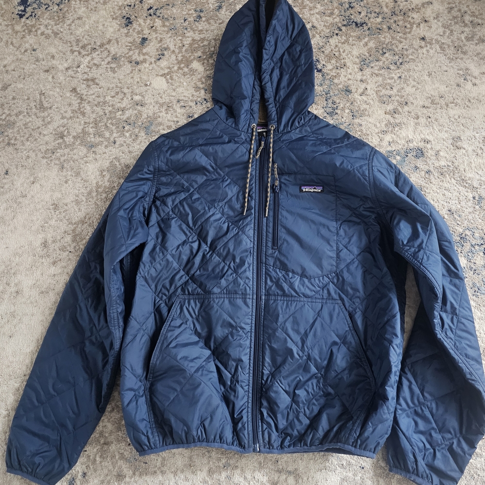 Patagonia Men's Navy Puffer Jacket